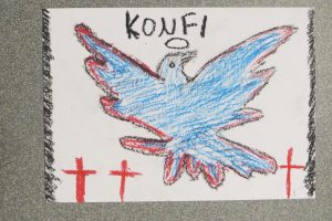 gemalte Taube und Kreuz als Symbol für Konfi